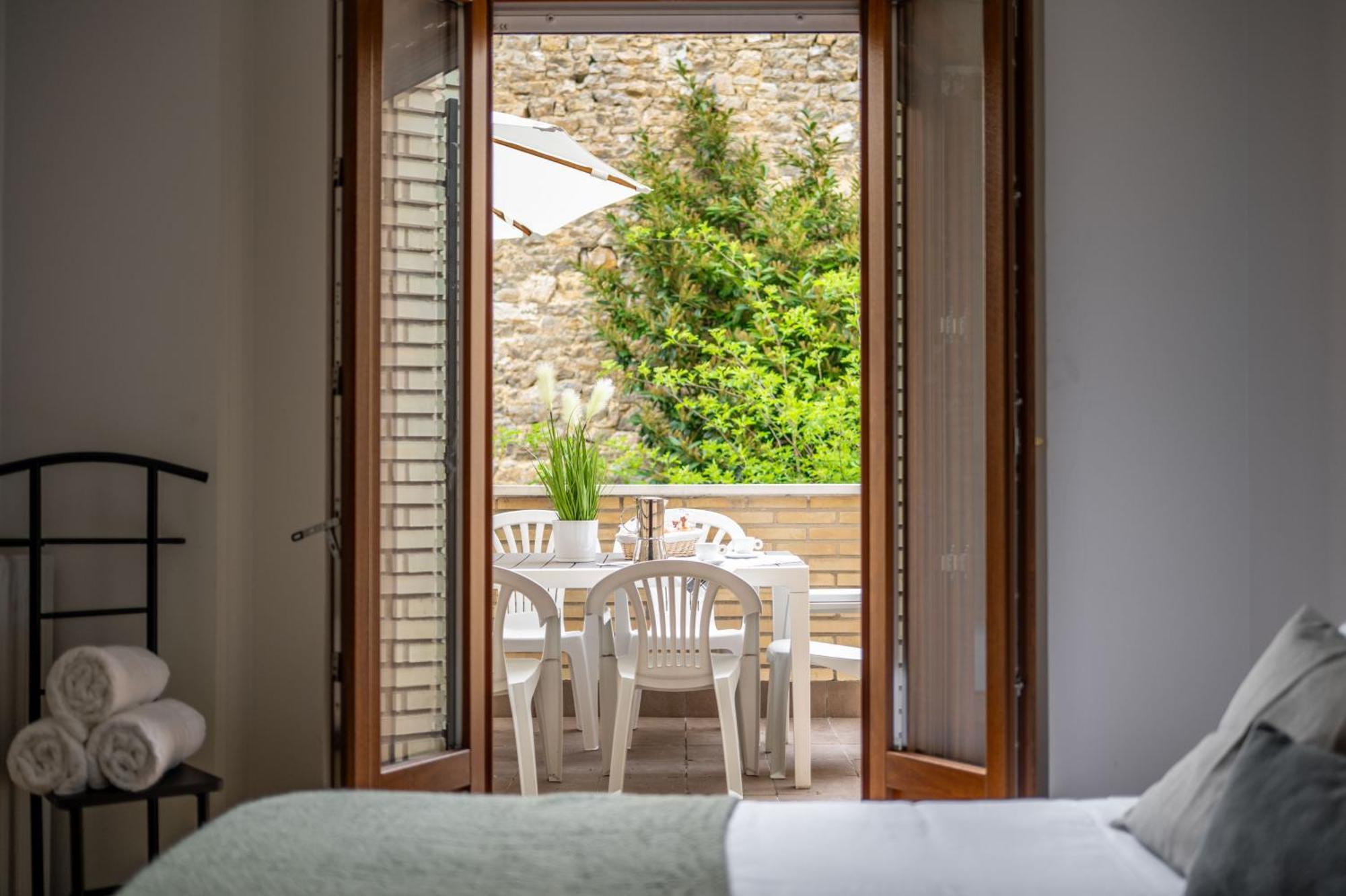Dolce Centro Apartment *